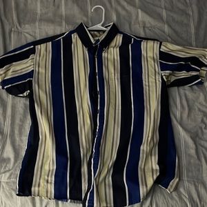 Bill blass blue white and yellow bowling shirt button down. Size L